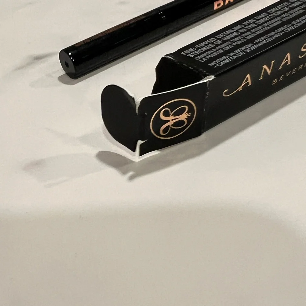 Anastasia Beverly Hills Brow Pen - Taupe - Picture 5 of 6